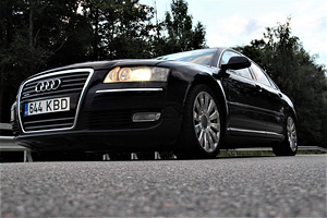 Продам Audi A8 Facelift 4.2 240kw (2 фото из 9)