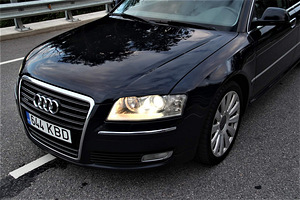 Продам Audi A8 Facelift 4.2 240kw (3 фото из 9)