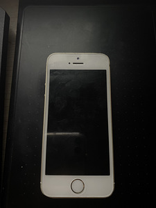 iPhone se 16 года (2 фото из 2)