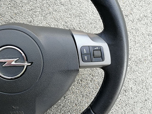 Opel Zafira rool (5 foto / 5)