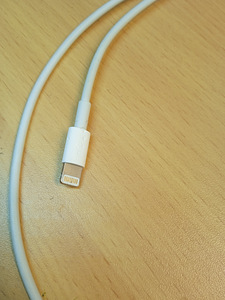 Müün AirPodsid (2 foto / 5)