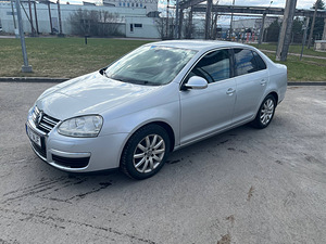Volkswagen Jetta 2.0 (3 foto / 12)