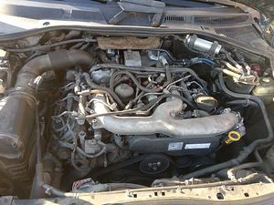 M: Volkswagen Touareg (8 foto / 11)