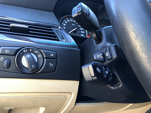 BMW 530XI facelift (7 foto / 9)