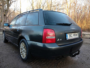 Продается: Audi A4 (4 фото из 5)