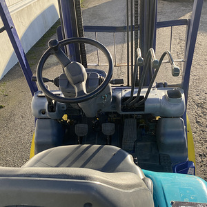 Komatsu FD25T-14 Diiseltõstuk (4 foto / 6)