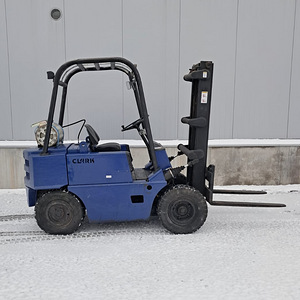 Clark C500 Gaasitõstuk (2 foto / 5)