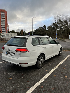 Volkswagen Golf 1.5 96 kW (2 foto / 8)