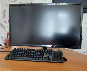LG 27" UHD 4K IPS monitor (27UD58-B) (1 foto / 2)