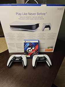 Playstation 5 + 2 pulti + Gran Turismo 7 (1 foto / 1)