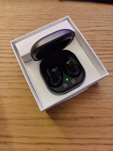 Samsung Galaxy Buds Live (2 foto / 3)