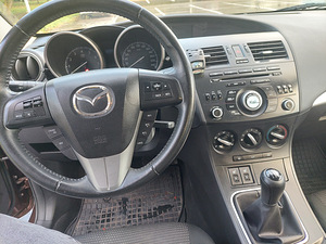 Müüа mazda 3 (11 foto / 11)