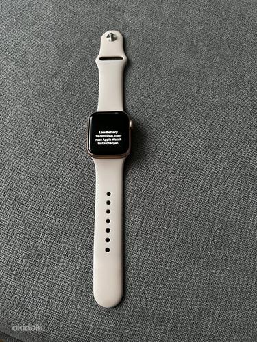 Для продажи Apple Watch Series 6 40 мм GPS золотой алюминиевый корпус (фото #2)