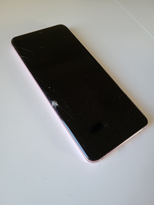 Samsung Galaxy S20 (1 foto / 5)
