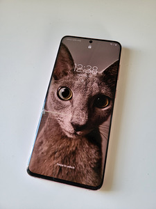 Samsung Galaxy S20 (4 foto / 5)