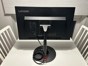 Монитор Lenovo T24i-10 (2 фото из 4)