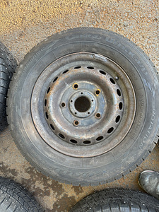 Продаются диски с шинами 215/55R15C Ford (6.5Jx15 ET60) (4 фото из 8)