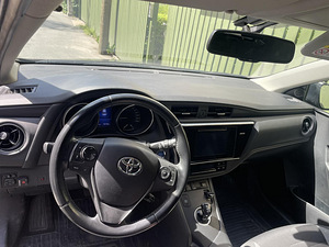 Toyota Auris 2016 (4 фото из 5)