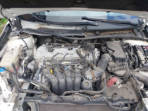 Toyota Avensis 2011 (4 foto / 4)