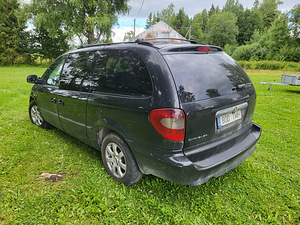 Chrysler grand voyager (2 foto / 3)