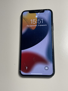 iPhone X (1 foto / 3)
