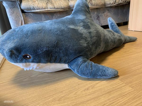 Продаю плюшевую акулу (фото #1)