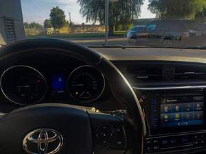 Auto rent ilma tagatiseta! Toyota Auris 2016 a. LPG/ hübriid (5 foto / 6)