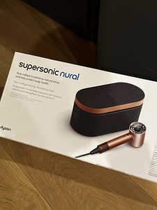 Föön Dyson Supersonic Nural™ – Curly+Coily (Amber silk/ Pink (1 foto / 8)