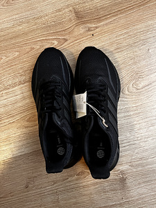 Uued Adidas tossud 46 suurus (5 foto / 5)