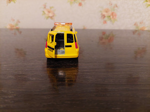 Lada Largus (3 foto / 3)