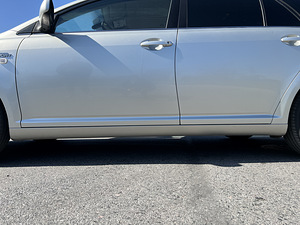 Toyota avensis (14 foto / 15)