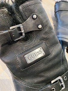 GUESS naiste mustad saapad (3 foto / 3)