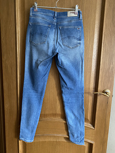 Tommy Jeans teksapüksid, suurus 25/32 (2 foto / 2)
