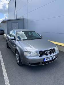 Audi A6 2.5 132kw quattro 2004 (2 foto / 5)