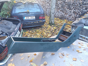 1992 Mercedes w124 keskkonsool (3 foto / 3)
