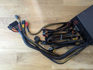 OCZ ModXStream-Pro 600W Modular Power Supply (3 foto / 3)