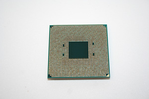 AMD Райзен 5 2600 (2 фото из 8)