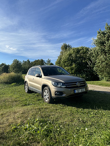 Volkswagen tiguan (1 foto / 10)