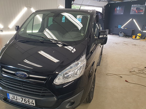 Ford Transit Tourneo Custom (2 фото из 10)