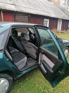 Opel vectra 2.0i 85kw (6 foto / 10)