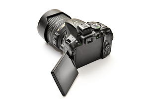 DSLR NIKON D5300 Kit + lense Nikkor 18-105 VR 3.5-5.6 (3 foto / 7)