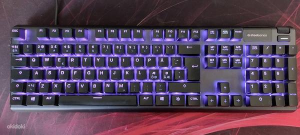 Продам клавиатуру SteelSeries Apex 5 в отличном состоянии. (фото #1)