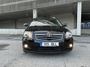 Toyota Avensis 2.2d (130kw) (2 foto / 12)