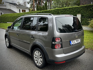 Volkswagen Cross Touran 1.9 TDI (77 kW) (6 foto / 13)