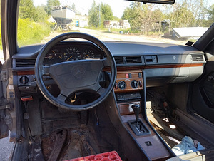 Mercedes w 124 (4 foto / 8)