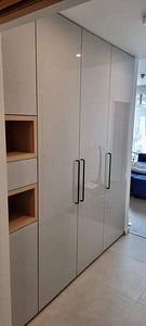Garderoob, kapp, kummut, uksed (Mööbel) (4 foto / 5)