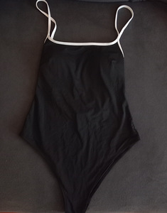 Naiste ujumistrikoo H&M-ist (1 foto / 3)