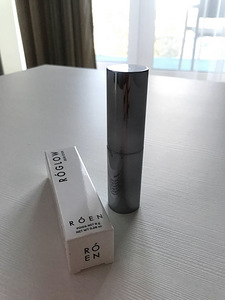 RÓEN RÓGLOW skin stick highlighter (3 foto / 8)