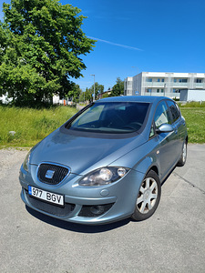 Seat altea 2,0 103kw (3 foto / 8)