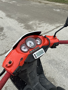Aprilia sr50 street roller (5 foto / 5)
